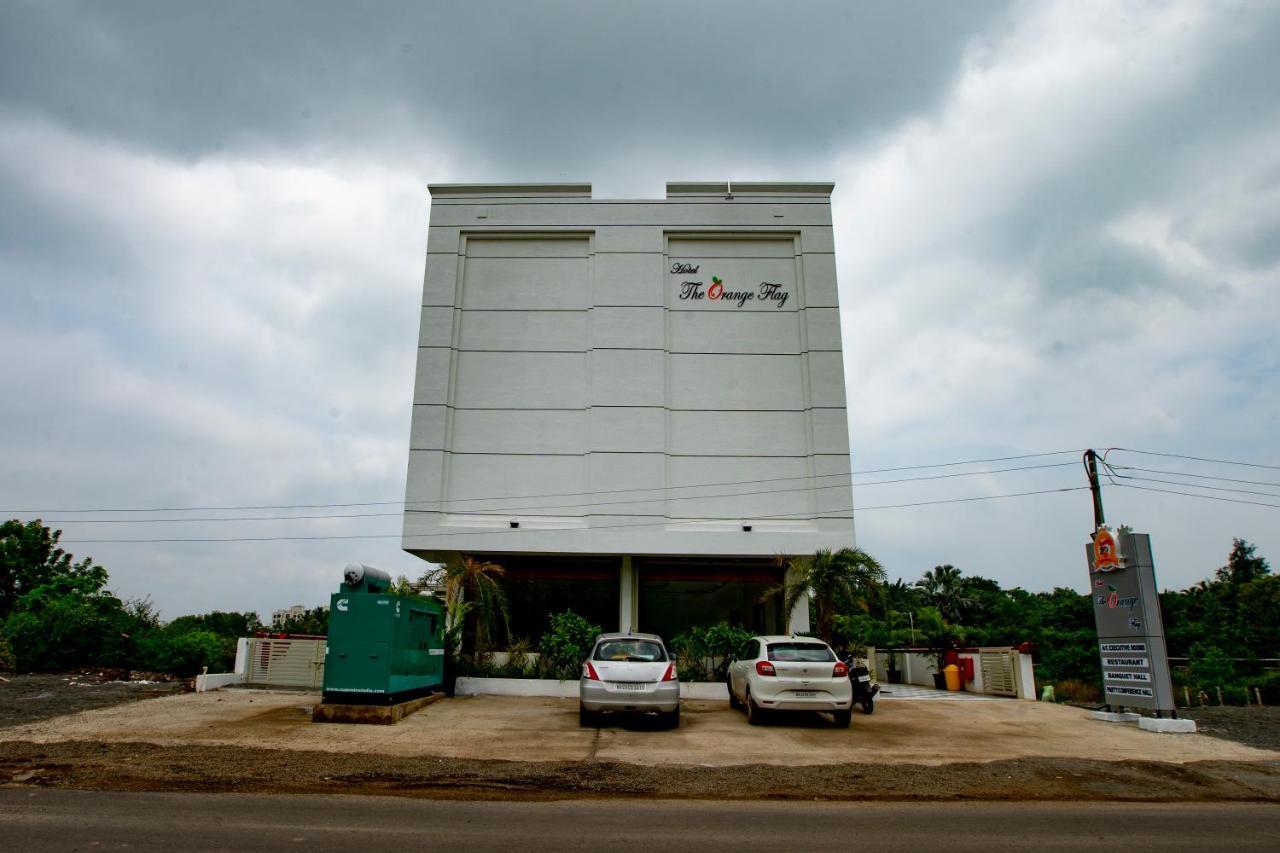 Hotel The Orange Flag Aurangabad  Exteriör bild