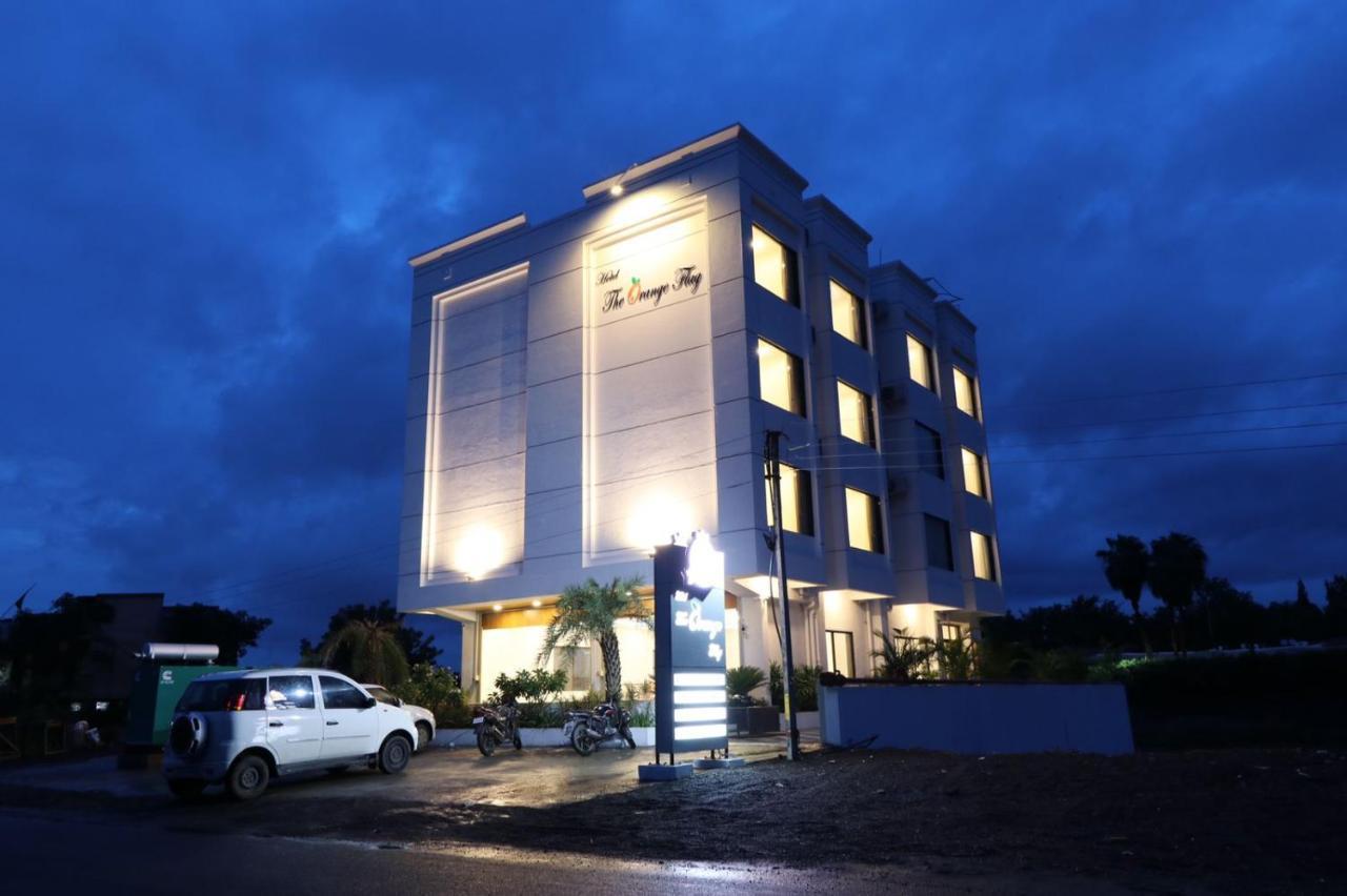 Hotel The Orange Flag Aurangabad  Exteriör bild