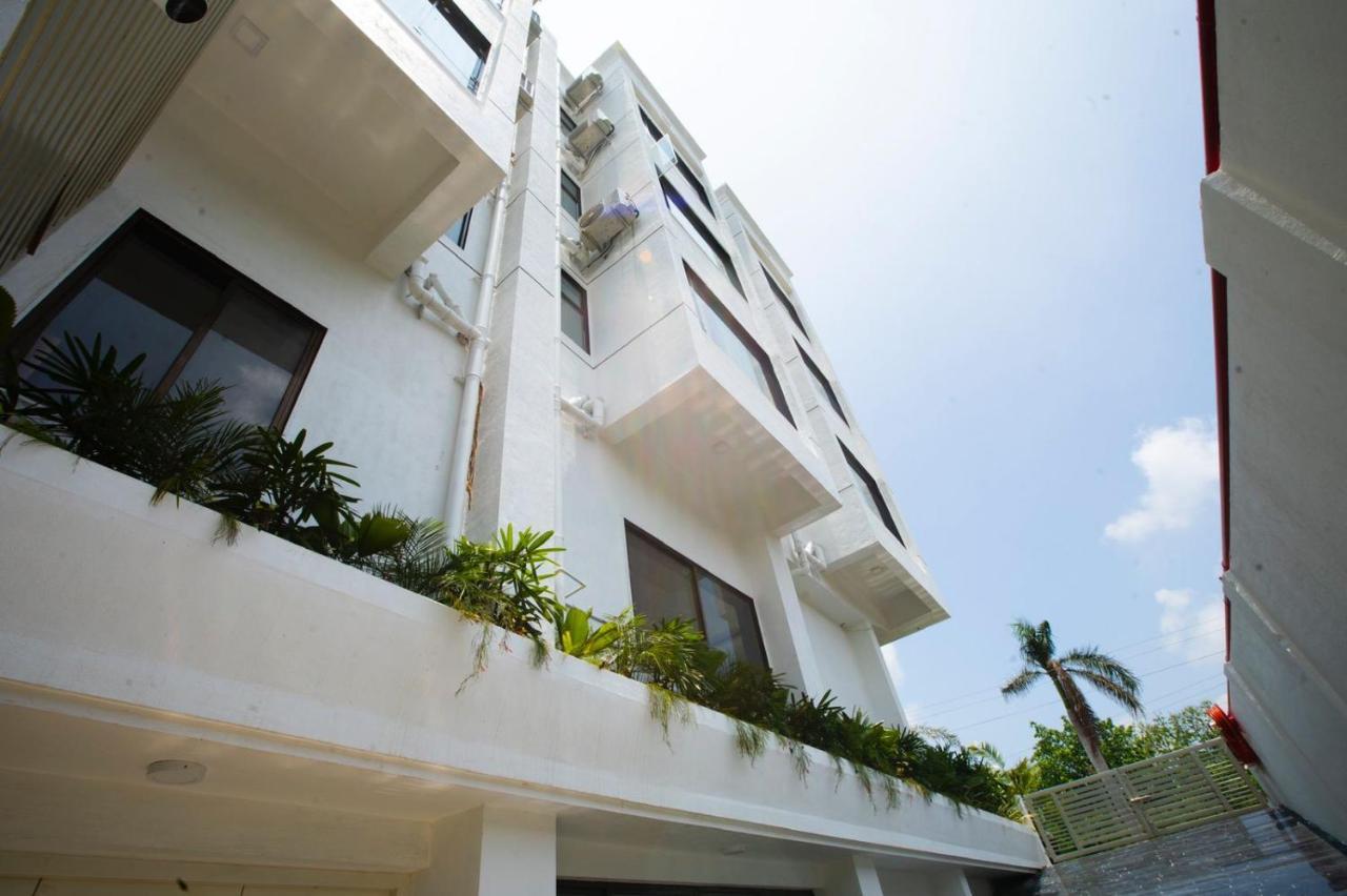 Hotel The Orange Flag Aurangabad  Exteriör bild