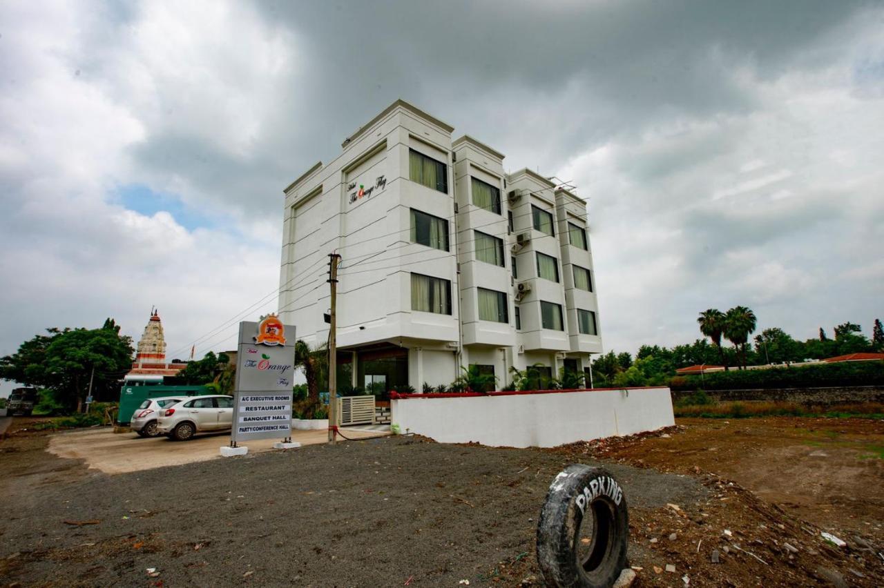 Hotel The Orange Flag Aurangabad  Exteriör bild
